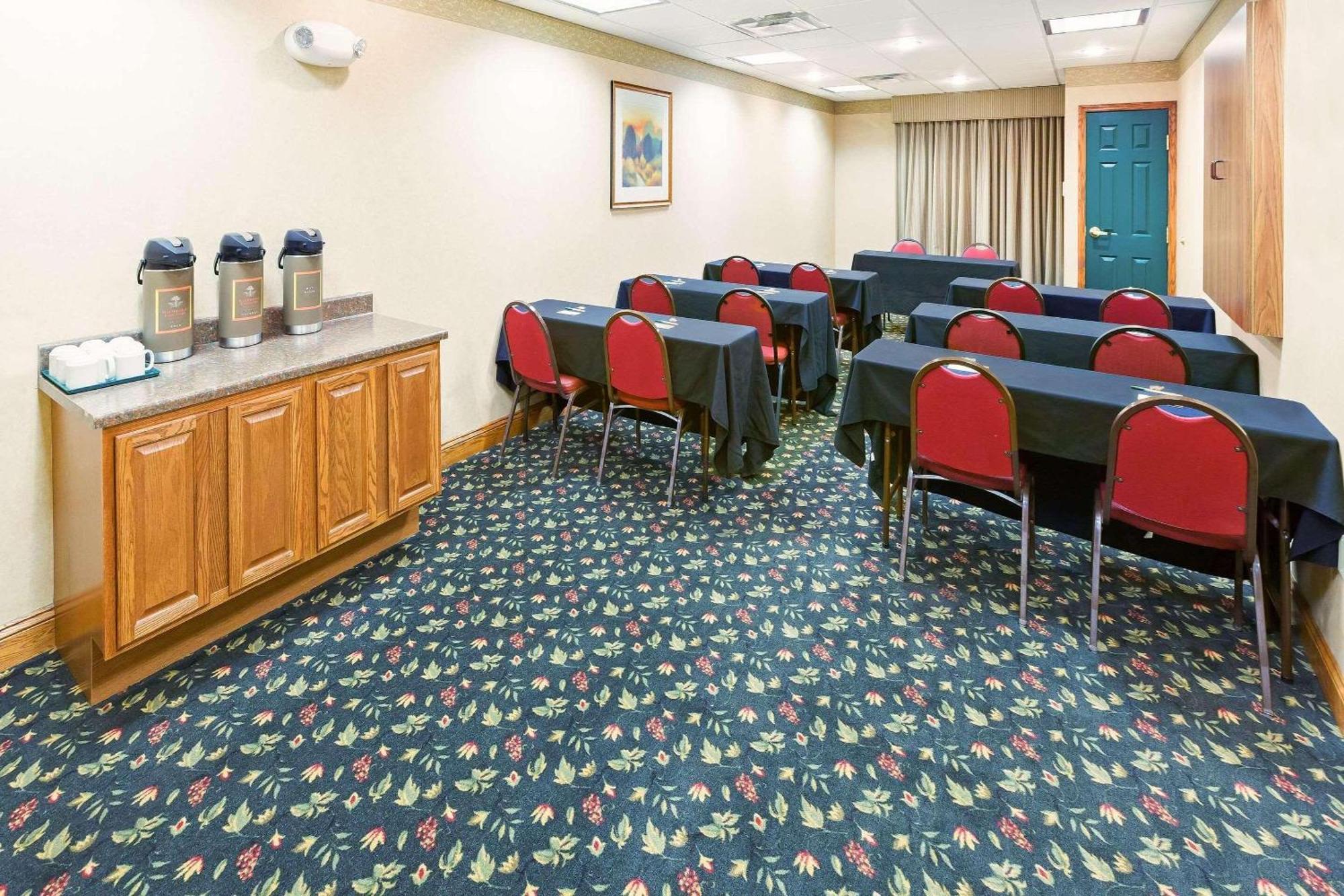 Country Inn & Suites By Radisson, Chambersburg, Pa Экстерьер фото