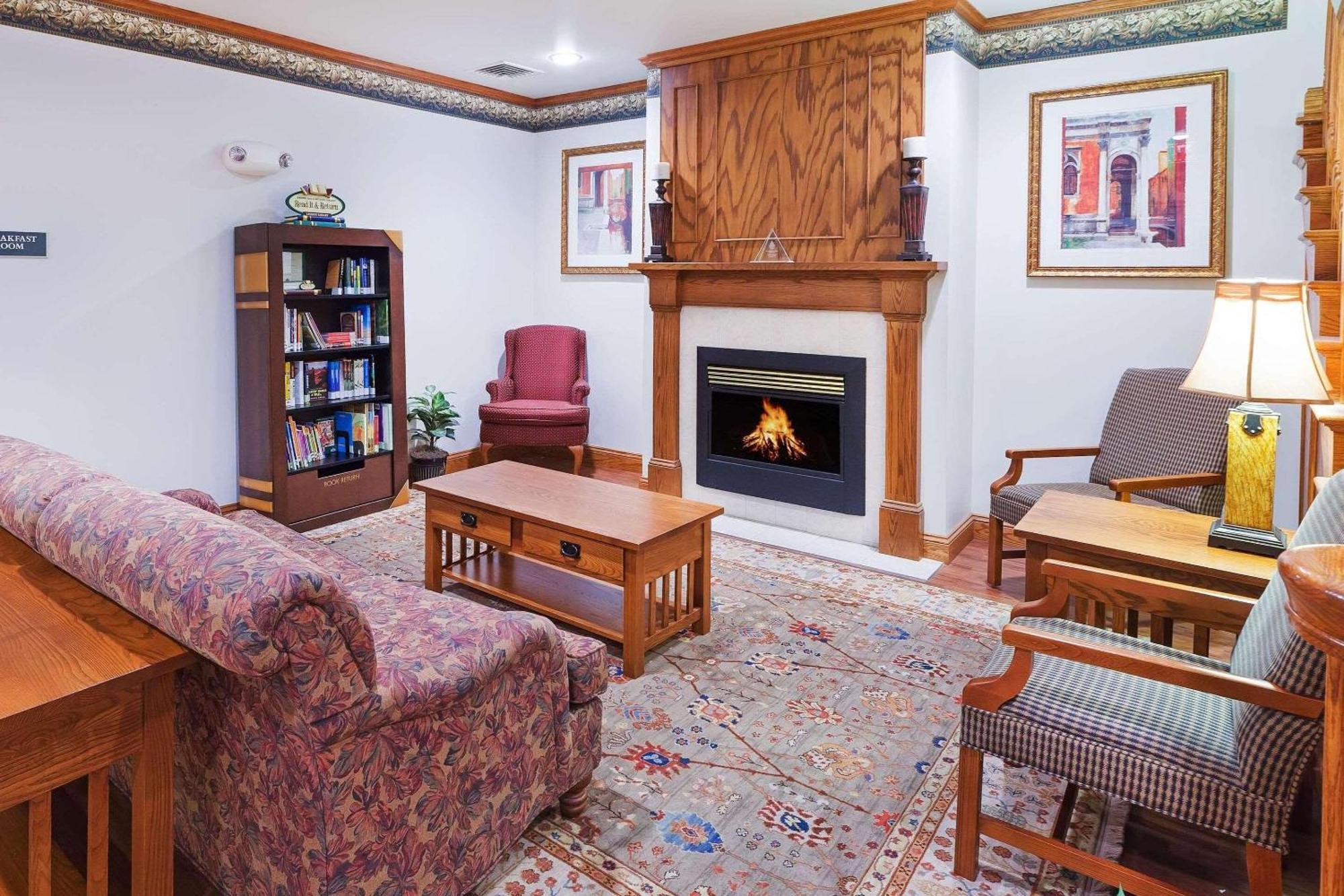 Country Inn & Suites By Radisson, Chambersburg, Pa Экстерьер фото